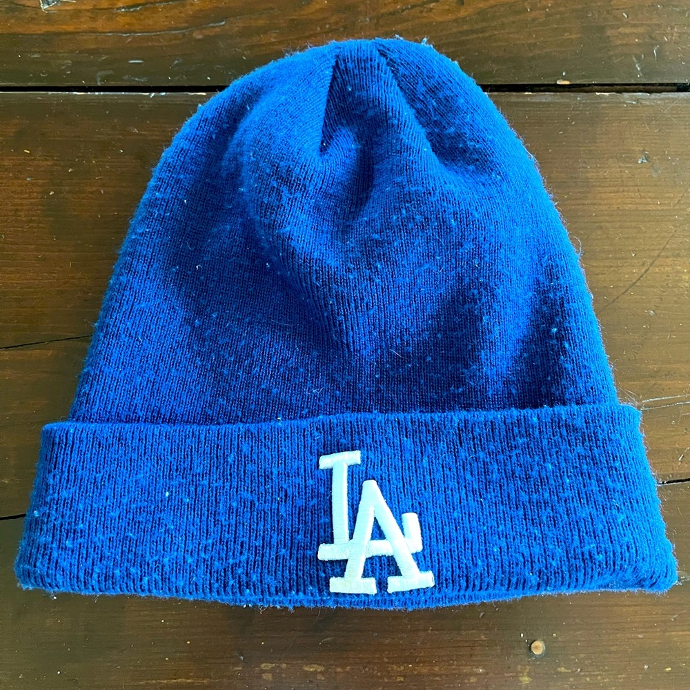Blue LA beanie - pre-loved. Cozy & warm!